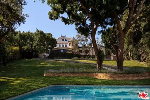 1027 Ridgedale Dr, Beverly Hills, CA 90210