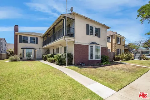 2414 W 85th St, Inglewood, CA 90305