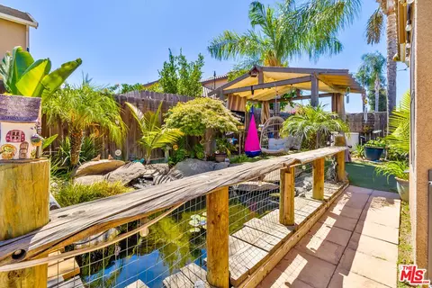 Exterior - 1459 Hillsboro Ave, Madera, CA 93637 photo 4 of 8