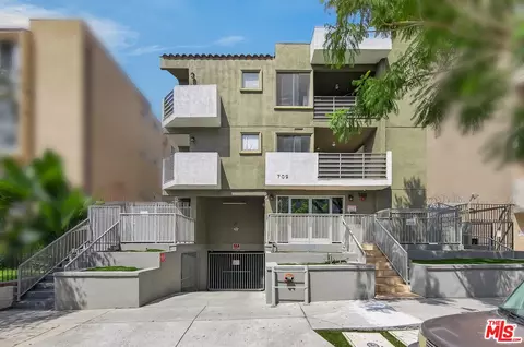 709 S Kingsley Dr, Los Angeles, CA 90005