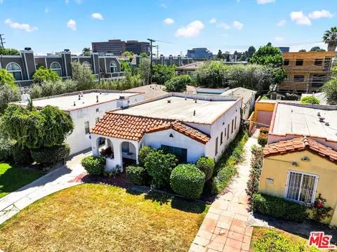 1941 Barry Ave, Los Angeles, CA 90025