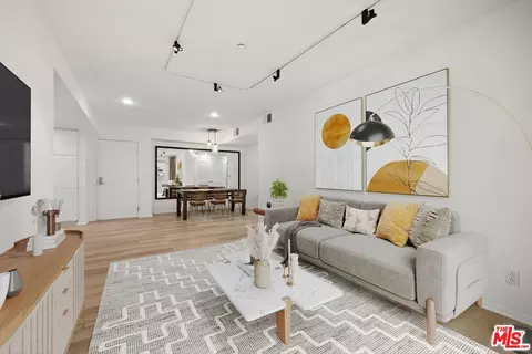 1018 4th St #103, Santa Monica, CA 90403