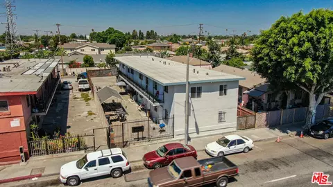 9021 Compton Ave, Los Angeles, CA 90002