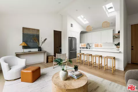 11838 Juniette, Culver City, CA 90230
