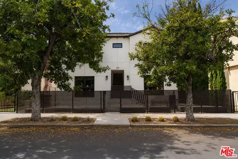 249 N Bonnie Brea St #4, Los Angeles, CA 90026