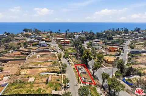 545 N Las Casas Ave, Los Angeles, CA 90272