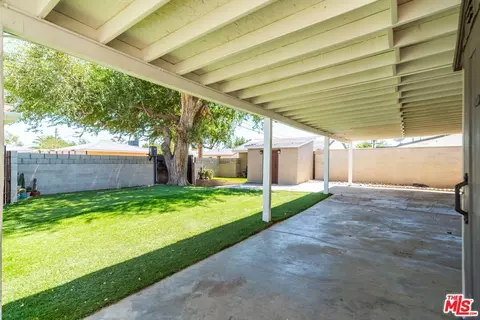 Exterior - 38538 30th St, Palmdale, CA 93550 photo 7 of 12