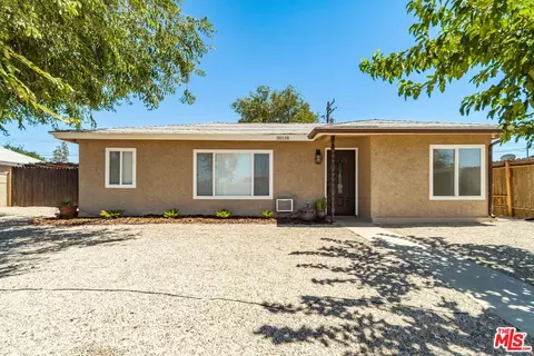 Exterior - 38538 30th St, Palmdale, CA 93550 photo 2 of 12