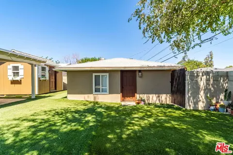 Exterior - 38538 30th St, Palmdale, CA 93550 photo 11 of 12