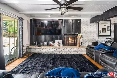 Living - 42706 20th St, Lancaster, CA 93534 photo 2 of 5