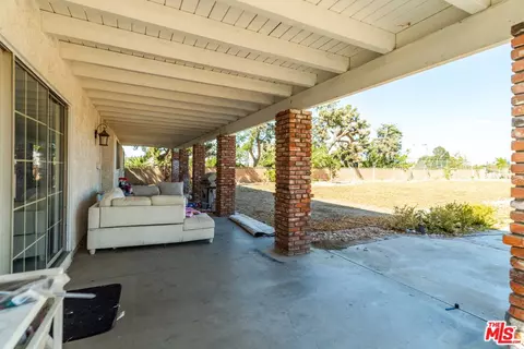 Exterior - 42706 20th St, Lancaster, CA 93534 photo 5 of 11