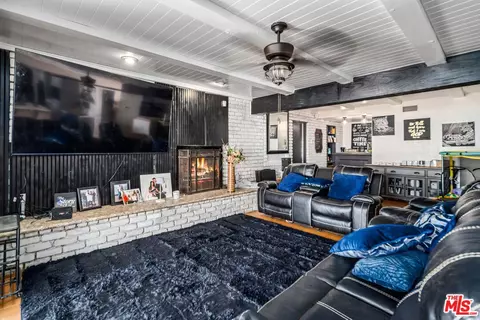 Living - 42706 20th St, Lancaster, CA 93534 photo 4 of 5