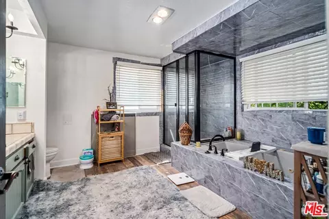Bath - 42706 20th St, Lancaster, CA 93534 photo 1 of 4