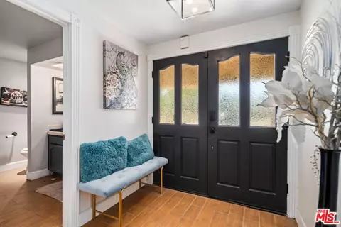 Entry Way - 42706 20th St, Lancaster, CA 93534 photo 1 of 8
