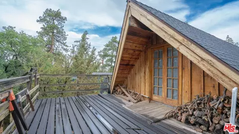 Exterior - 834 Victoria Ln, Sugarloaf, CA 92386 photo 6 of 11