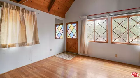 Other - 834 Victoria Ln, Sugarloaf, CA 92386 photo 4 of 9