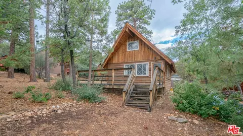 Other - 834 Victoria Ln, Sugarloaf, CA 92386 photo 1 of 9