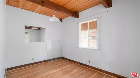 Bedroom - 834 Victoria Ln, Sugarloaf, CA 92386 photo 5 of 6