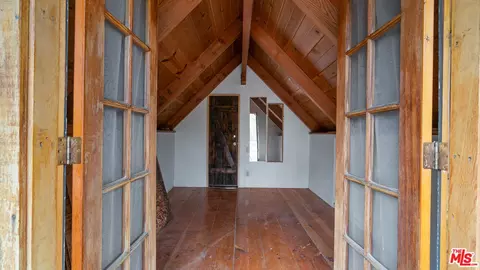 Bedroom - 834 Victoria Ln, Sugarloaf, CA 92386 photo 3 of 6