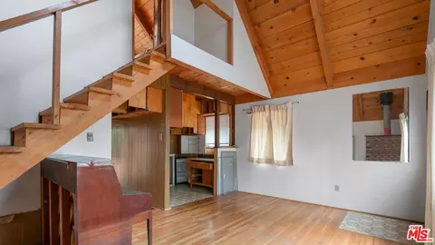 Other - 834 Victoria Ln, Sugarloaf, CA 92386 photo 7 of 9