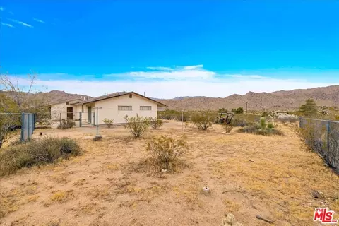 Exterior - 8686 Uphill Rd, Joshua Tree, CA 92252 photo 12 of 15