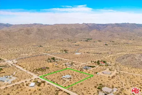 View/Area - 8686 Uphill Rd, Joshua Tree, CA 92252 photo 5 of 5