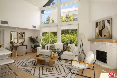 10800 Holman Ave #6, Los Angeles, CA 90024