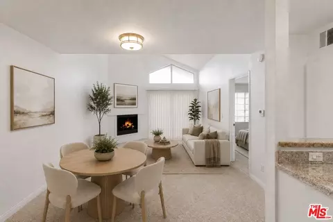 5535 Canoga Ave #317, Woodland Hills, CA 91367