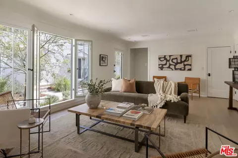 617 N Sycamore Ave, Los Angeles, CA 90036