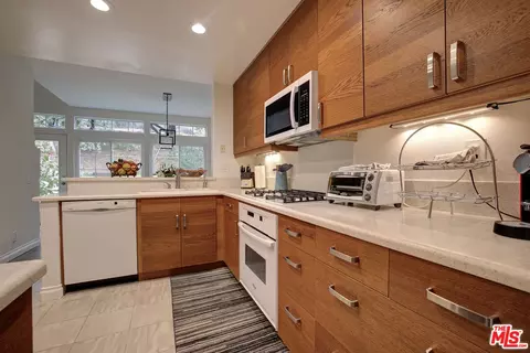 Kitchen - 12630 Springbrook Dr #E, San Diego, CA 92128 photo 1 of 2