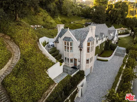 10950 Bellagio Rd, Los Angeles, CA 90077