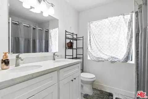 Bath - 1655 E Avenue K, Lancaster, CA 93535 photo 1 of 3