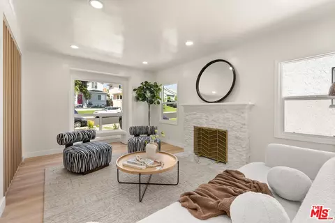 8420 Bleriot Ave, Los Angeles, CA 90045