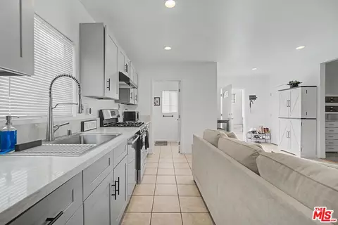 Entry Way - 12045 Rives Ave, Downey, CA 90242 photo 1 of 1