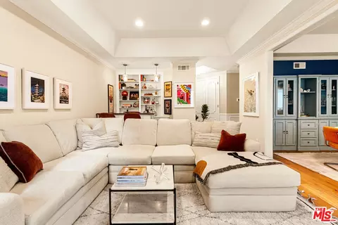 1370 Kelton Ave #106, Los Angeles, CA 90024