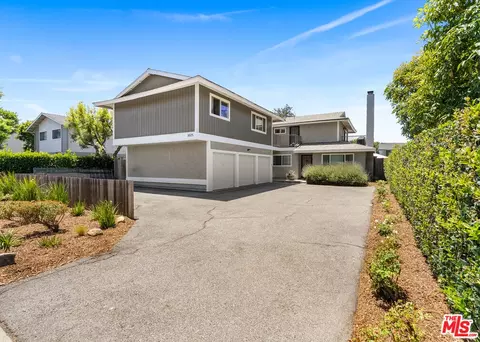 3025 Jeffrey Dr, Costa Mesa, CA 92626