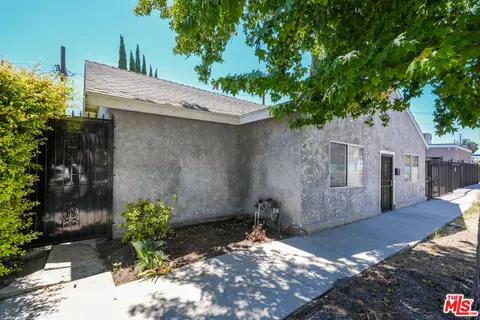 4424 Alumni Ave, Los Angeles, CA 90041
