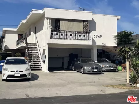 3749 Veteran Ave, Los Angeles, CA 90034