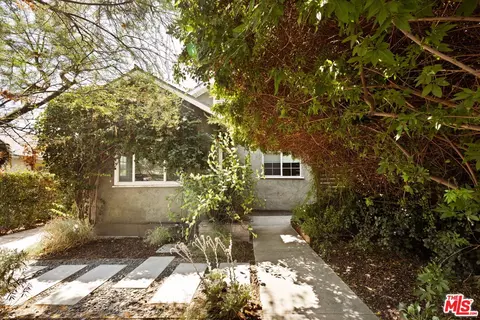 1211 N Avenue 54, Los Angeles, CA 90042