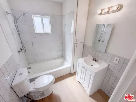 Bath - 15343 Pimenta Ave, Paramount, CA 90723 photo 1 of 3