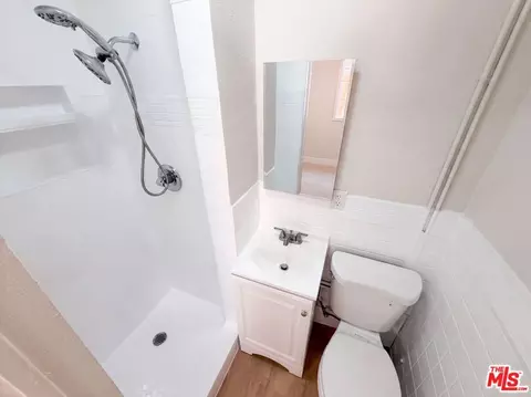 Bath - 15343 Pimenta Ave, Paramount, CA 90723 photo 3 of 3