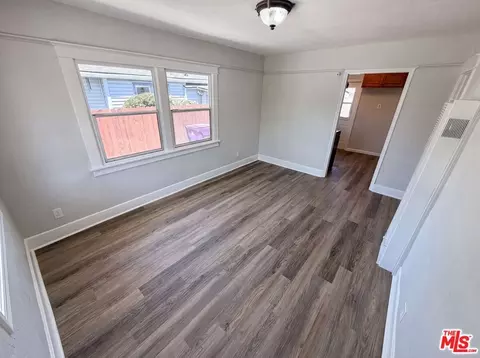 Living - 2135 E Spaulding Ct, Long Beach, CA 90804 photo 3 of 3