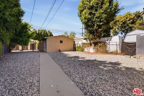 563 Brooks Ave, Venice, CA 90291 photo 5