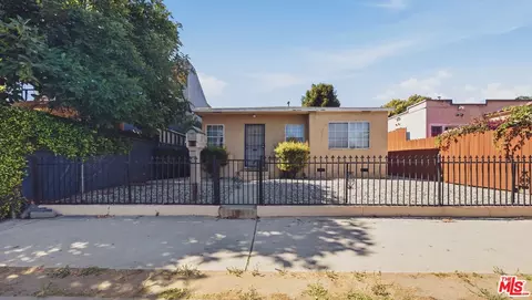 563 Brooks Ave, Venice, CA 90291 photo 3