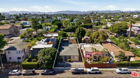 563 Brooks Ave, Venice, CA 90291 photo 6