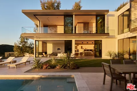 1149 Linda Flora Dr, Los Angeles, CA 90049