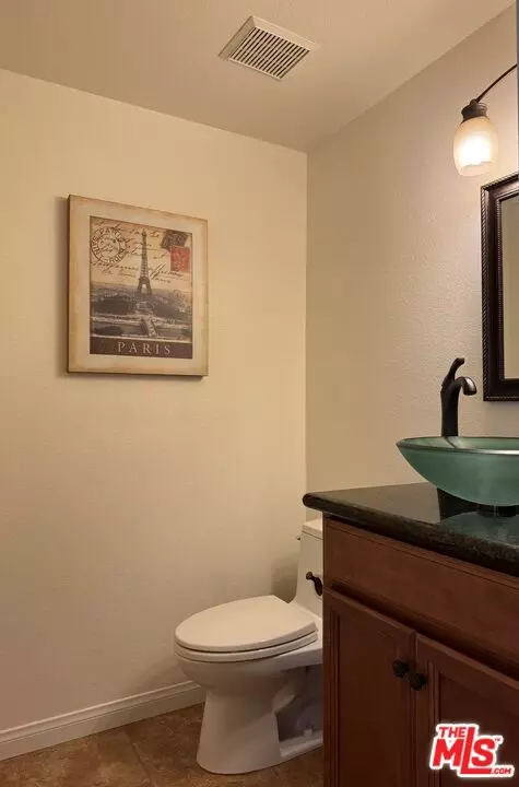 Bath - 11828 Alderbrook St, Moorpark, CA 93021 photo 1 of 5