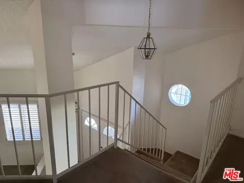 Entry Way - 11828 Alderbrook St, Moorpark, CA 93021 photo 4 of 5