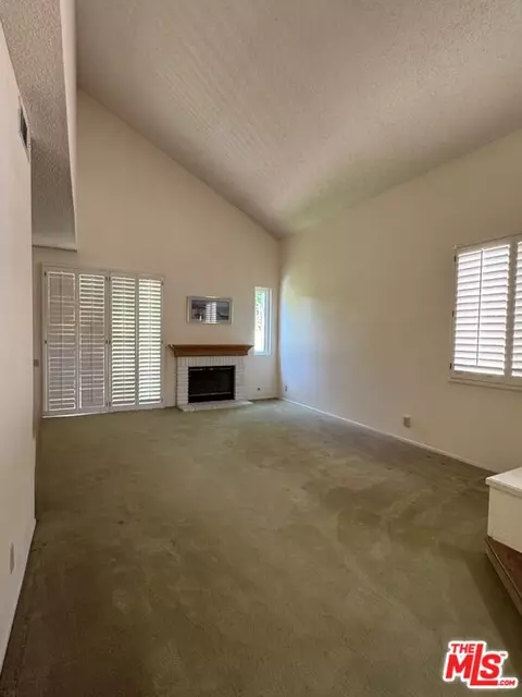Living - 11828 Alderbrook St, Moorpark, CA 93021 photo 1 of 5