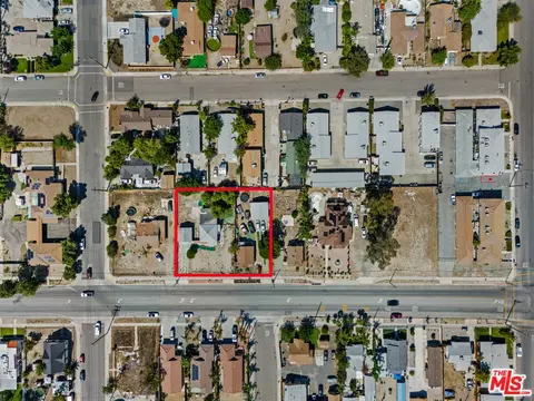 View/Area - 427 E Main St, San Jacinto, CA 92583 photo 4 of 5